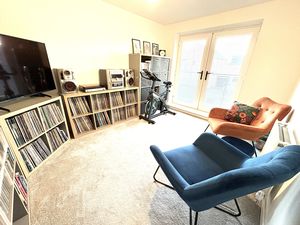 Photo 7- click for photo gallery